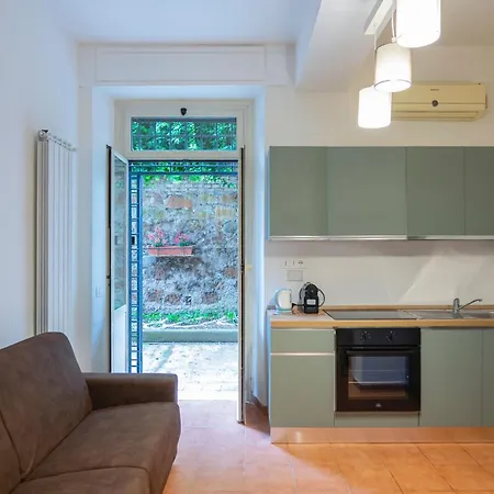 Easytopstay - San Pietro With Courtyard Apartment